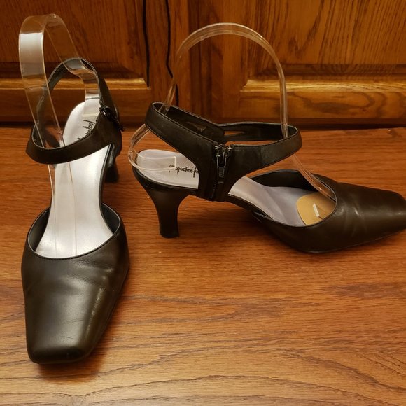 Jacqueline Ferrar Shoes! - Picture 1 of 8